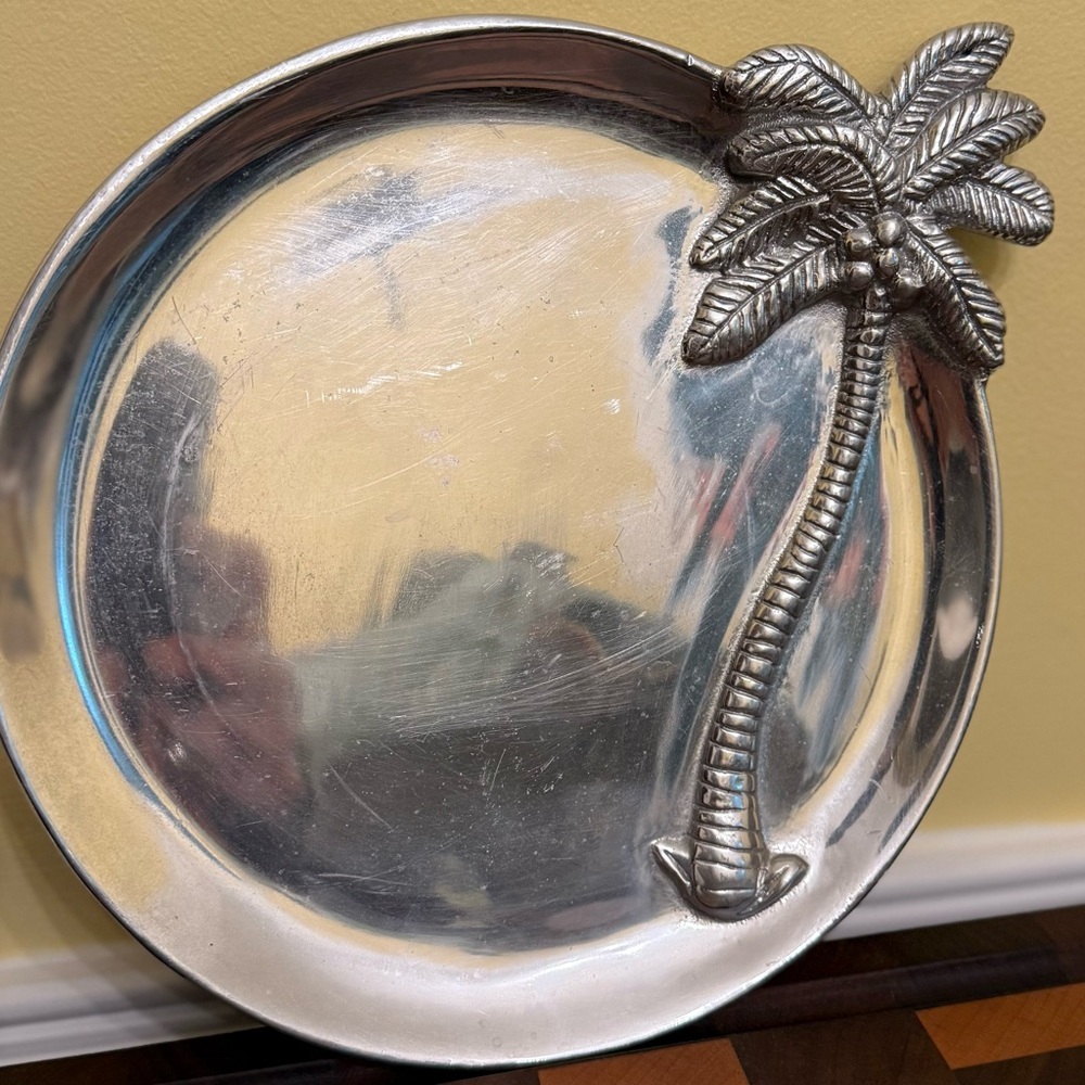 Mariposa Palm Tree serving plate